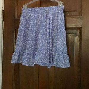 Juniors tiered mini skirt size M